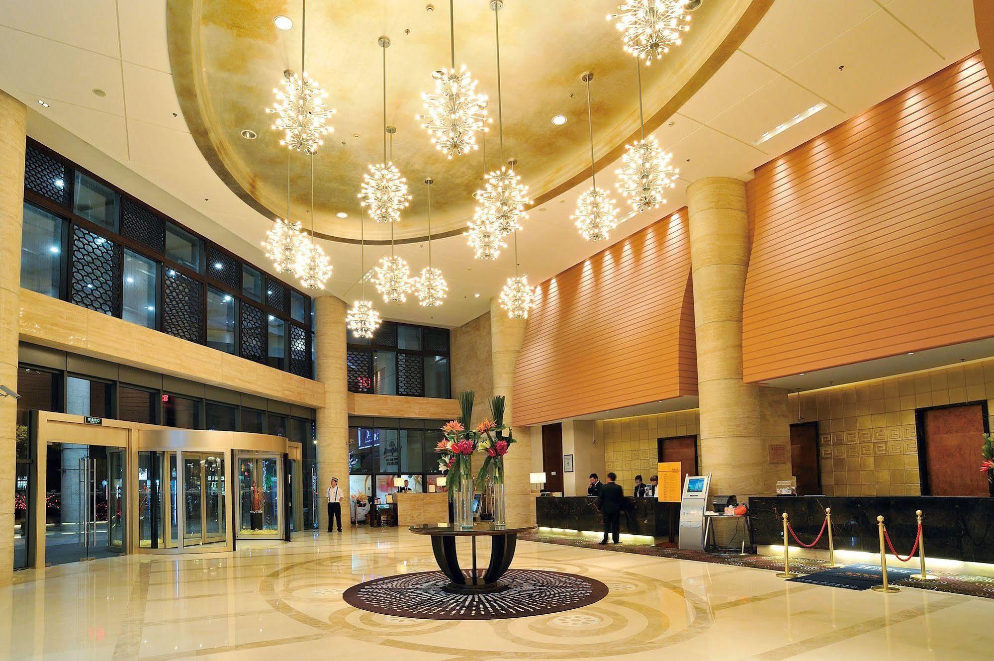 Howard Johnson Caida Plaza شانغهاي المظهر الخارجي الصورة
